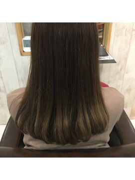 ルース(RUTH) オリーブアッシュグラデーション