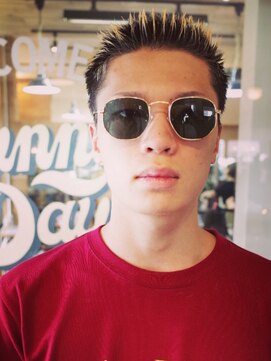 サンディーズバーバーショップ(Sandees) 黒髪短髪刈り上げ七三オールバックサイドパートアップバング