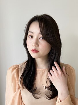 エデュコスゥリール(educo per sourile) かき上げ前髪で大人可愛いくびれ暗髪ロング【自由が丘】