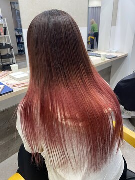 ラフィット 下大利店(lafit) ピンクベージュグラデ/ lafit 下大利 @kaji_de_experiences