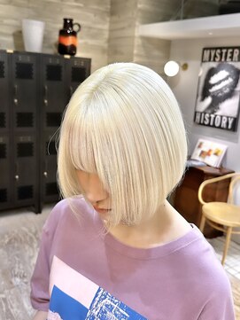 ヲタク(wotaku.) 抜きっぱなしブロンドハイトーントリプルカラーリタッチブリーチ