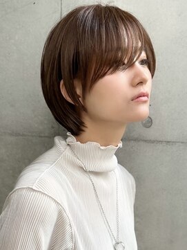 ギークス(GEEKS) 【GEEKS渋谷】ショートレイヤー/冬カラー/チャコールグレー/小顔