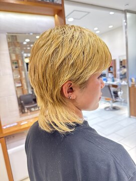 ピークアブー アヴェダ アトレ恵比寿(PEEK-A-BOO AVEDA) デザインカラー　イエローカラー　レイヤーショート