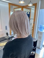 ユニ バイ マグ 長野店(Uni.by Mag)&nbsp;ハイトーンダブルカラーブリーチホワイトベージュブロンド
