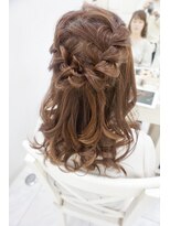 リサ 恵比寿(risa.)&nbsp;編み込みダウンアレンジ