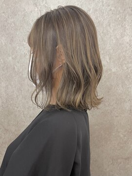 サンク 原宿 表参道(cinq) ダブルカラーケアブリーチインナーカラーハイライトくびれミディ