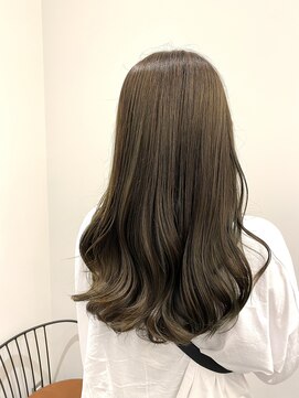 リリアーナ(LILIANA) 【LILIANA】シアーオリーブとゆるふわロング