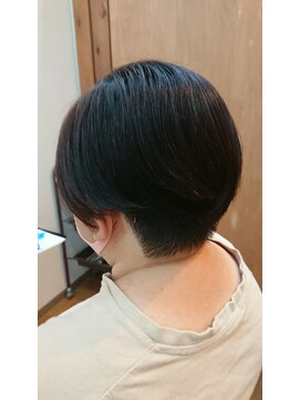 シャンディア(SHANDIA) 大人可愛い刈り上げハンサムショート