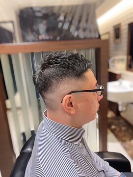 エヌドットバーバー ギンザ(N.BARBER GINZA) ビジネスフェード/バーバースタイル/クロップ【銀座】<理容室>