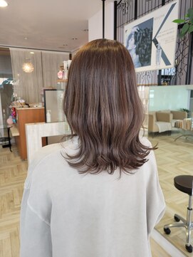 シェモアイグレック(chez-moi igrek) 20代30代40代大人可愛い外ハネミディ