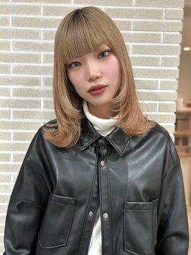 ニューヨークニューヨーク 三宮店(NYNY) 顔周りレイヤー/ミディアムヘア/ミルクティーカラー
