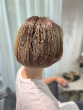 ツムグ 代官山店(TUMUGU) ボブ30代40代50代白髪染めシアーグレージュグレーベージュ#102