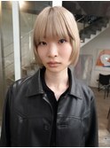 ケアブリーチハイトーンベージュマッシュボブカット