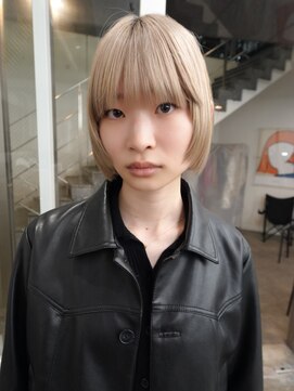 レコ(LECO) ケアブリーチハイトーンベージュマッシュボブカット