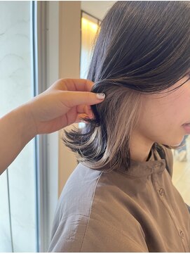 ラグ(rug) くびれヘア/インナーカラー／イヤリングカラー/ベージュカラー