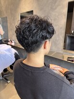 ユウシヘアー(Yushi Hair) クセを活かしたセンター分け