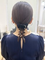 say.ホワイトグレージュウルフチェリーブラウン結婚式アレンジ