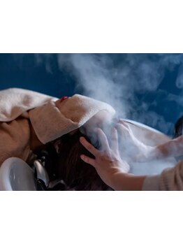 《疲れをリセット》1席のみの特別な空間で心も体もリラックス♪ohana自慢のスパで地肌から健やかな髪へ。