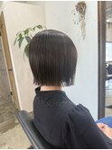 大人ボブレイヤーカットアッシュカラーダブルカラーおしゃれ女子