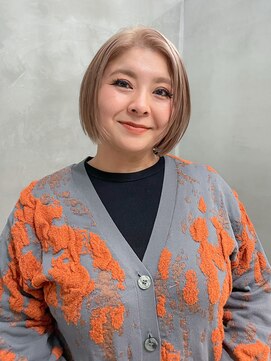 テトヘアー(teto hair) ミニボブベージュカラー前髪なしボブブリーチカラーダブルカラー