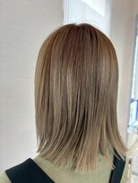 カミオ シオン(KAMIO CION) 【おしゃれ度No.1！ストレート質感のハイトーンボブ】