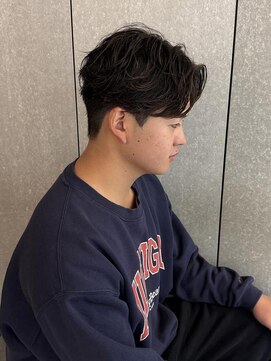 ニアウ 太田店(Niau) MEN’S HAIR/サーフカール/刈り上げセンターパート/太田