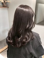 ロウブ(roubu.) 【roubu.】ラベンダーグレージュ ツヤ巻き髪