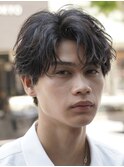 テーパーフェードフェザーパーマセンターパートビジネスヘア