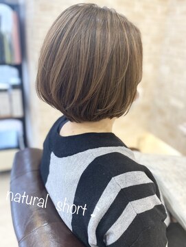 ヴィアスヘアー(vias hair) ナチュラル×ベージュショート