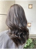 ロングレイヤー・艶グレージュカラー
