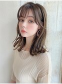 大人かわいいショートフェザーバングアッシュグレージュ吉祥寺