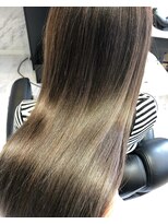 カミケンパセオ(kamiken.paseo)&nbsp;好感度UP！ナチュラル透明感ストレート美髪【カミケンパセオ】