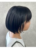 ショートボブ