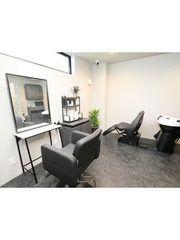 【岐阜駅10分】女性スタイリストがマンツーマン施術♪エステ体験などもできるジムに併設される個室美容室◎