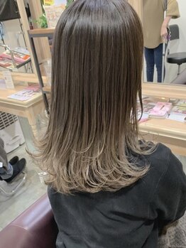 マテリカ 西神伊川谷店(Materica)の写真/【アディクシーカラー】【フィヨーレカラー】など、トレンドの薬剤で理想の色味に近づけます☆