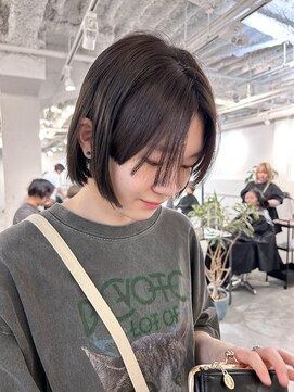 フォト 新宿(foto) 黒髪小顔ワンレンネビージュボブルフ新宿20代【Anzu】▲