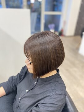 バンビ 大矢野店( Bambi) ショートボブ