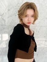 ユーフォリア 池袋東口駅前店(Euphoria)&nbsp;センターパートショートボブ ハイライトカラー ハンサムショート