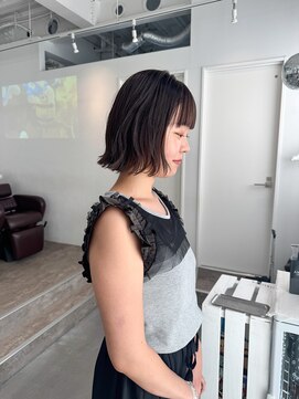 ロカ 表参道(loka) 外ハネボブ/アッシュベージュ[表参道/ブリーチ/ハイライト]Mai