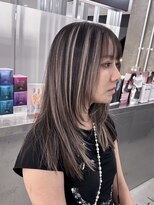 キング 心斎橋店(K!ng)&nbsp;ハイライトカラーミルクティーベージュレイヤーカット