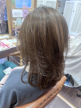ヘアルーム ウキ レイヤースタイル