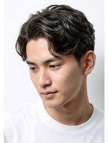 ユニックウメキタ(unique UMEKITA)&nbsp;フェザーパーマスタイル＋メンズパーマ　２０代メンズ