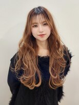 レジーナ トリドール(REGINA Tri'or) 波巻きレイヤースタイル(野口)