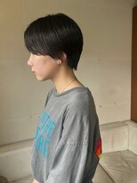 タヴィ(Tavi)&nbsp;コンパクトショートヘア/ハンサムショート/耳掛けショート/黒髪