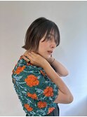 切りっぱなしボブ　シースルーバング　アッシュブラウン