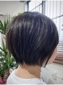 ショートボブ