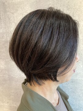 フレンチ(french) くびれ前下がりショート