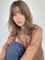 シェルター バイ トウキョウ(Shelter by TOKYO)&nbsp;カーキベージュ×濡れ髪×レイヤーカールミディ