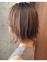 リラ バイ クオーレ(LIRA by CUORE)&nbsp;ハイライト切りっぱなしボブ