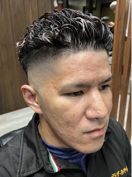 エニシ(ENISHI)の写真/【カット＋眉剃り（新規）¥3900⇒¥3500】身だしなみ＆清潔感UP☆大人爽やかで好印象間違いなし!!